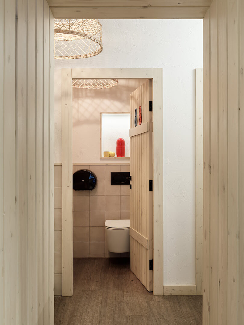 Туалетная комната для посетителей кафе - проекты Setus Design