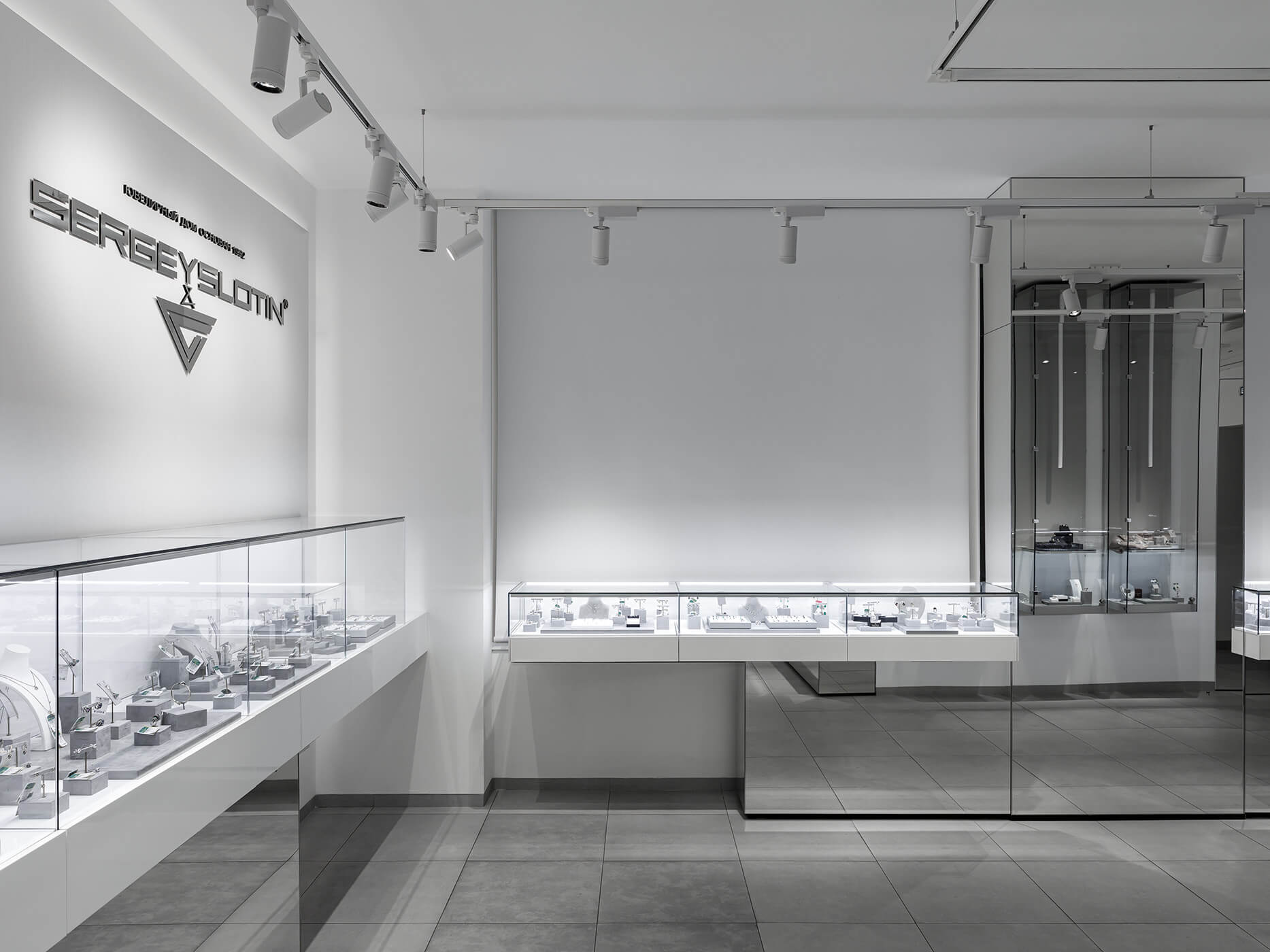 Зал для демонстрации изделий с бриллиантами строг и лаконичен в своем дизайне - проекты Setus Design